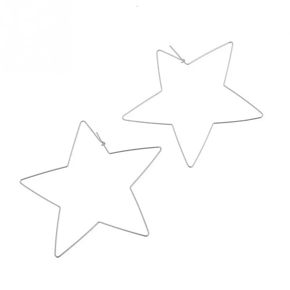 Chic 🌟 UO Style Big Silver Star Hoop Earrings - Picture 3 of 3